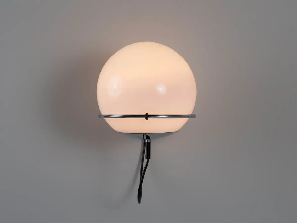 Globe-Shaped Wall Light In Opaline Glass 1