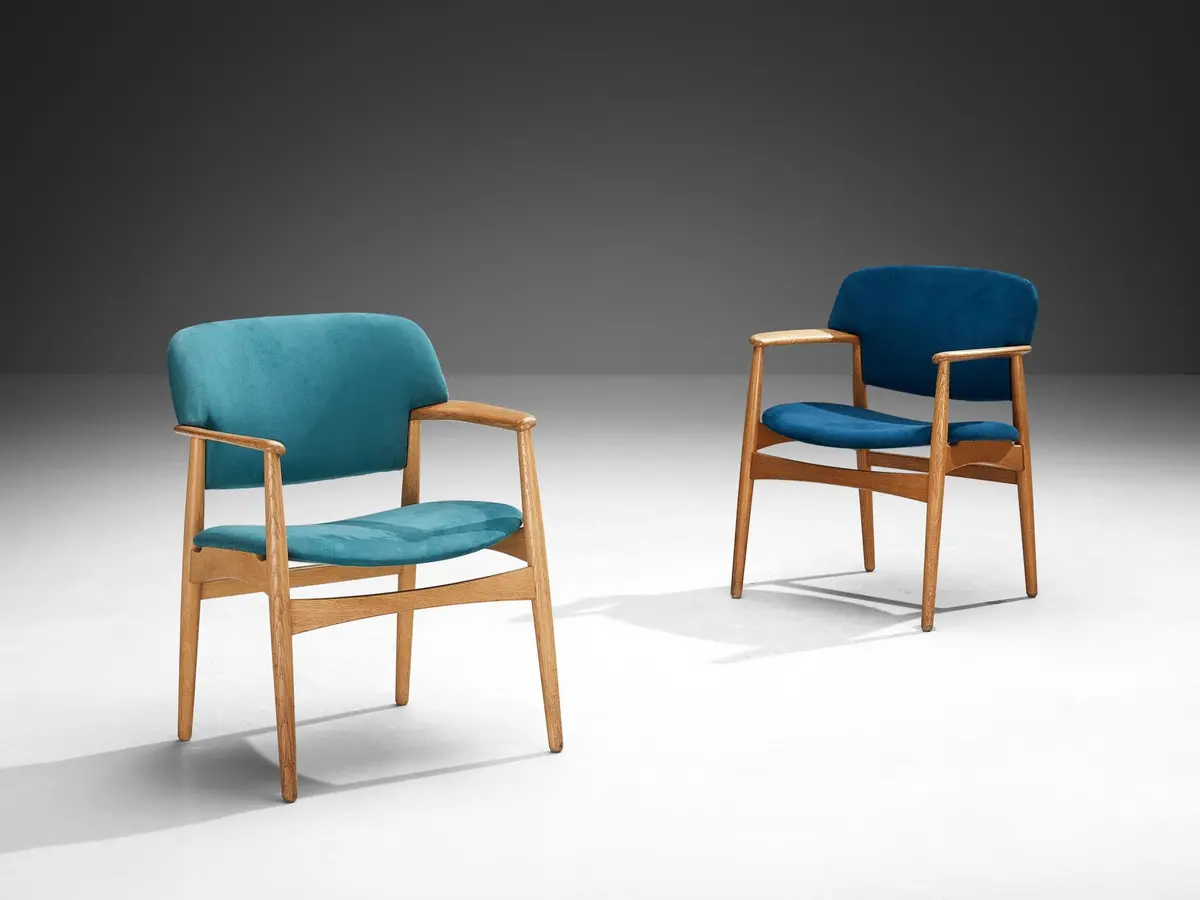 Ejnar Larsen & Axel Bender Madsen For Fritz Hansen Armchairs In Oak 1