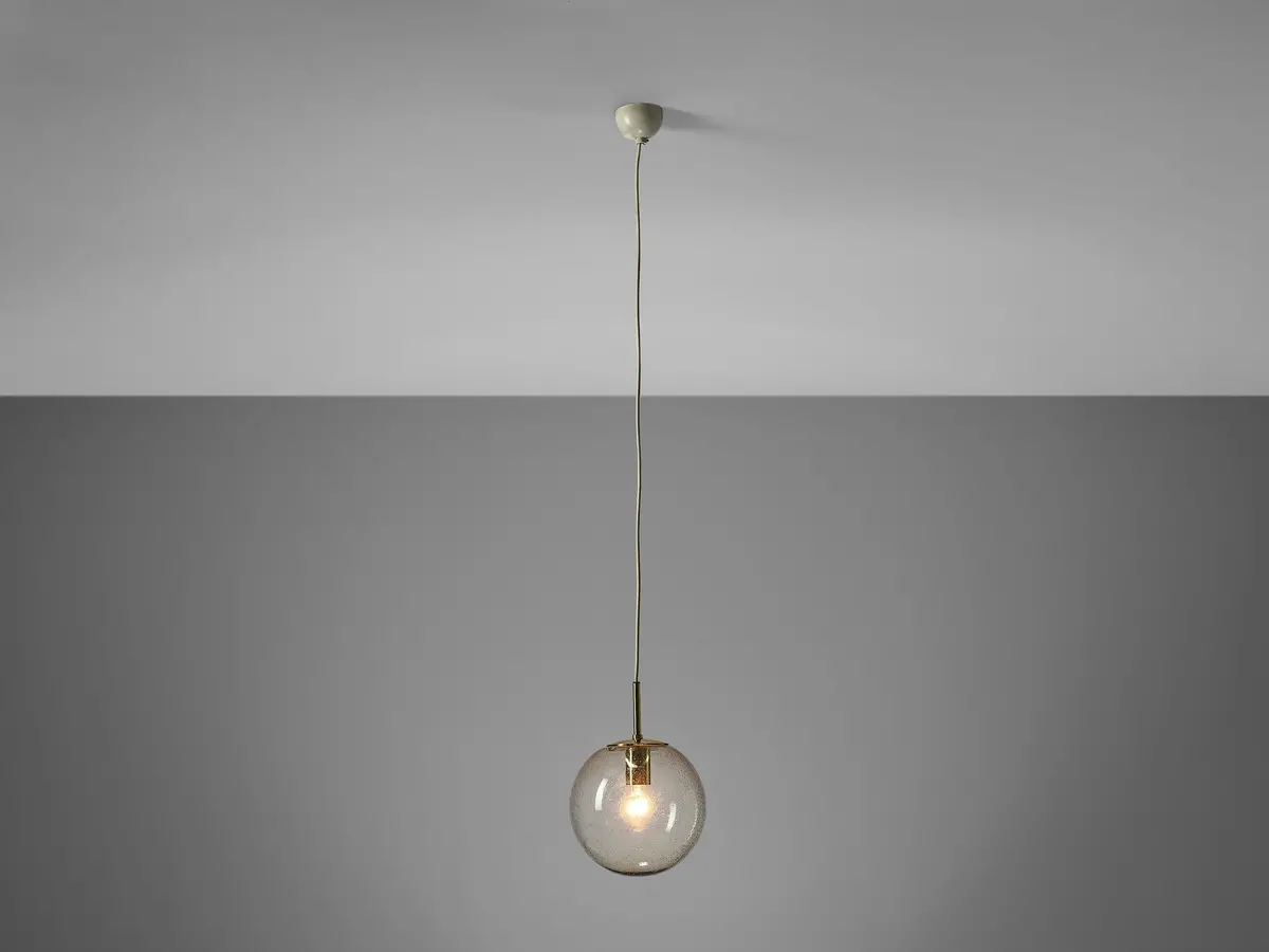 Delicate Italian Pendant In Pulegoso Glass 1