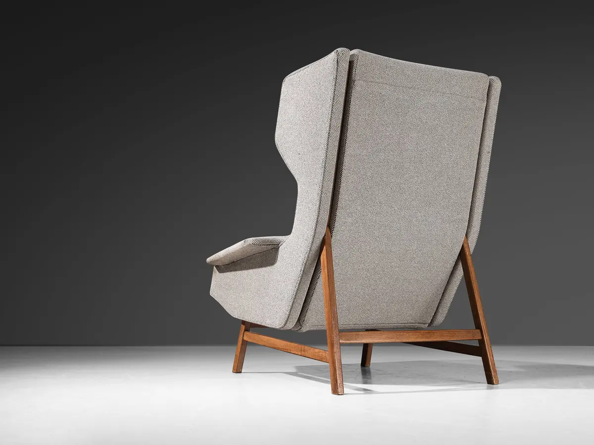 Gianfranco Frattini For Cassina Lounge Chair In Grey Wool And Walnut 1