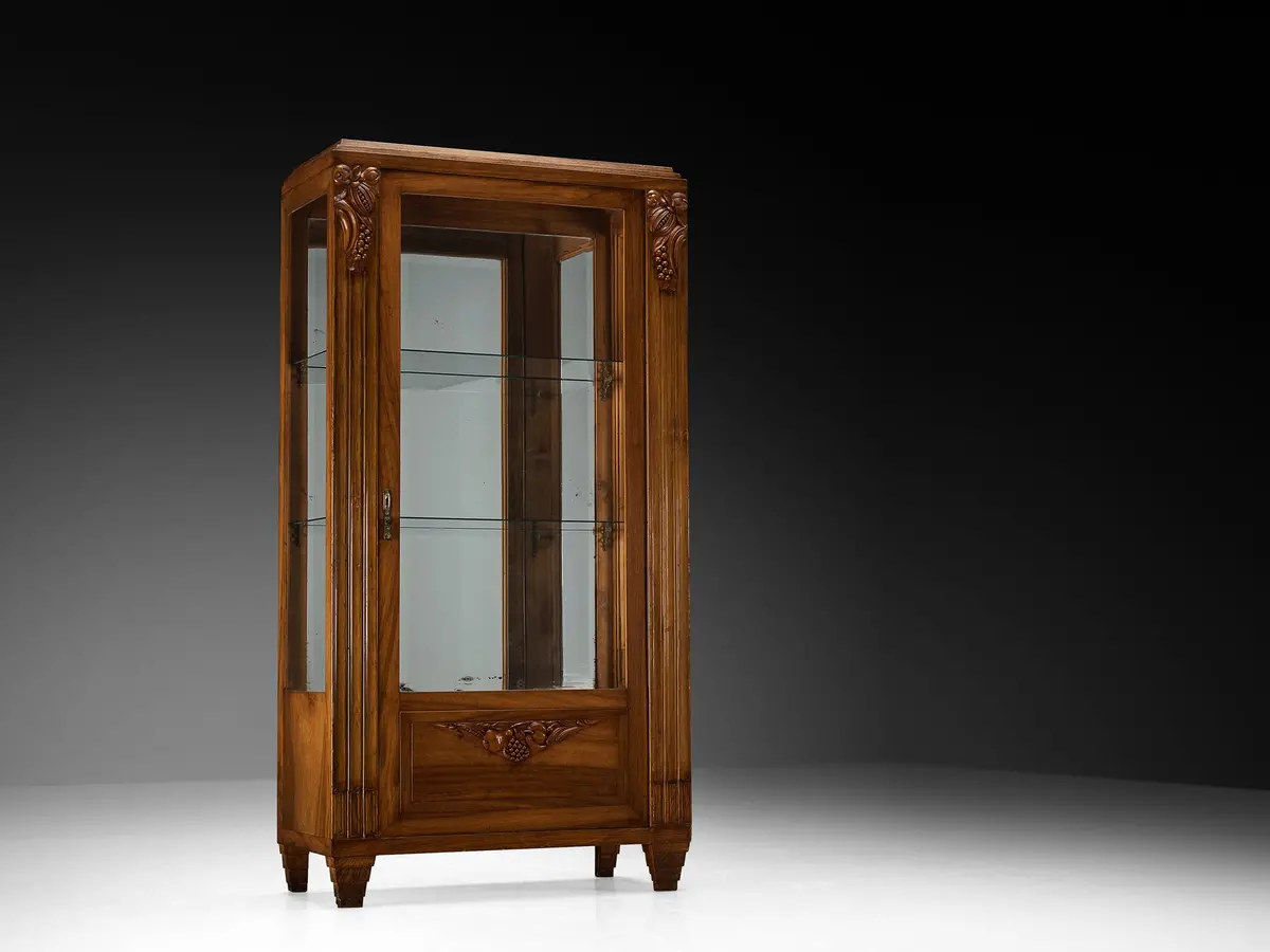 1940S Art Deco Showcase In Walnut And Glass 1