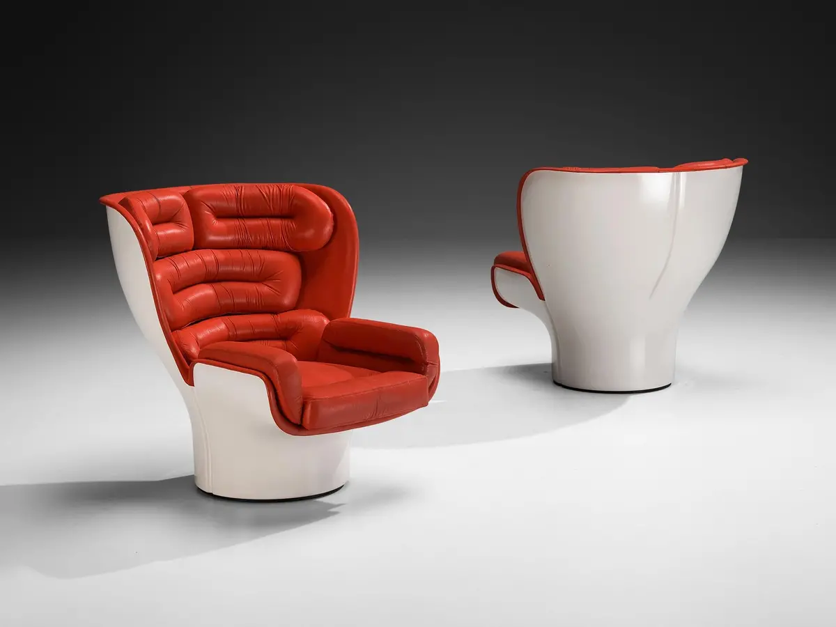 Joe Colombo For Comfort 'Elda' Lounge Chairs In Red Leather And Fiberglass 1