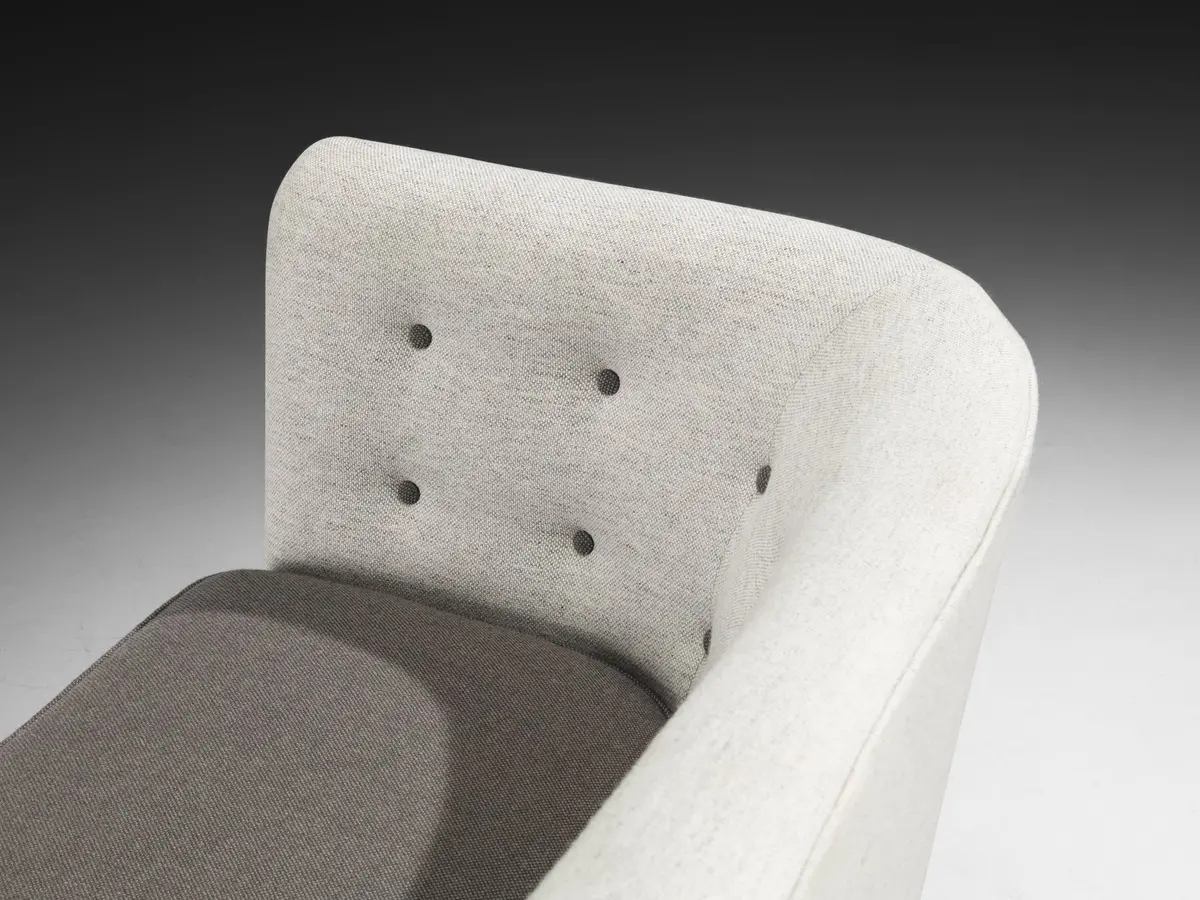 Scandinavian Modern Settee Or Sofa In Grey Upholstery 2