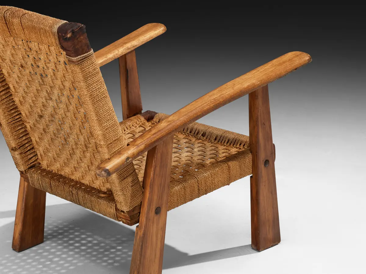 Rustic French Lounge Chair In Rush And Wood 1