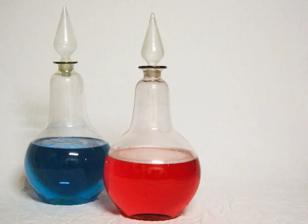 Pair Of Large Victorian Chemist Window Display Carboys / Apothecary Jars 1
