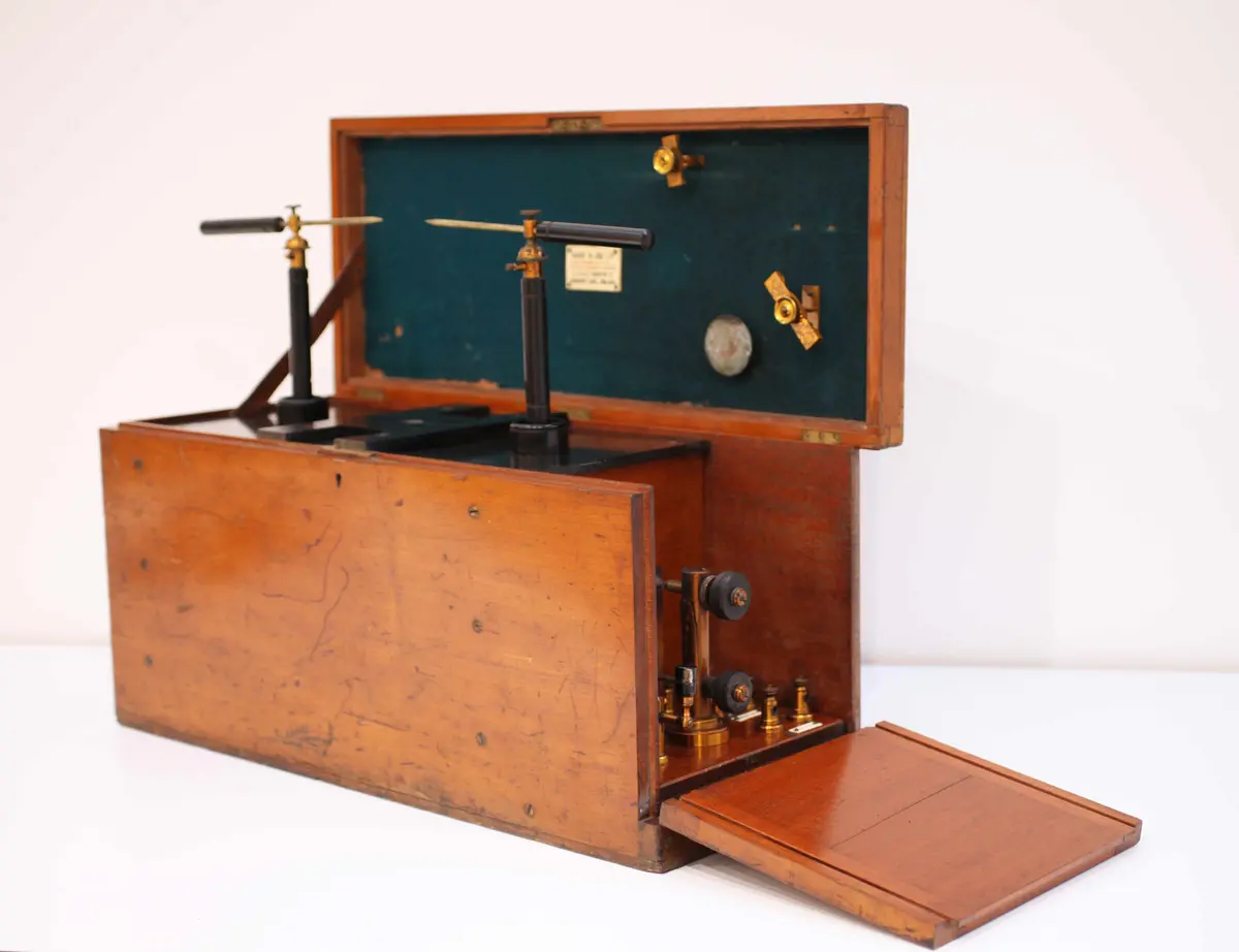 Edwardian Portable Heavy Discharge X-Ray Coil By Harry W Cox & Co Ltd London 1