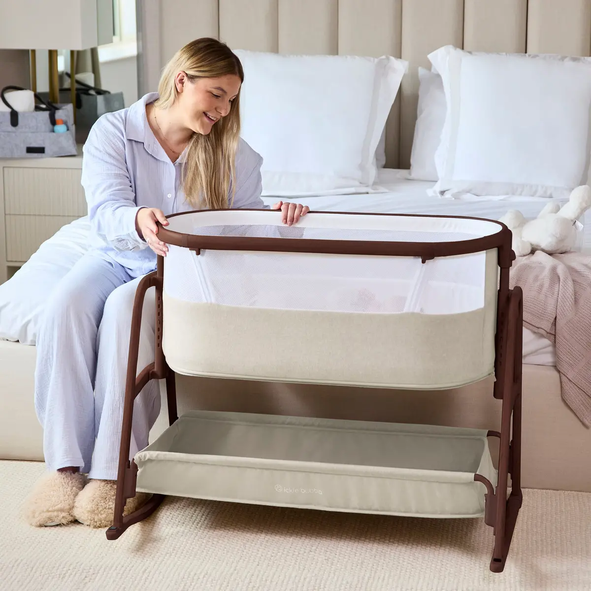 Bubba&Me Luxe Bedside Crib 1