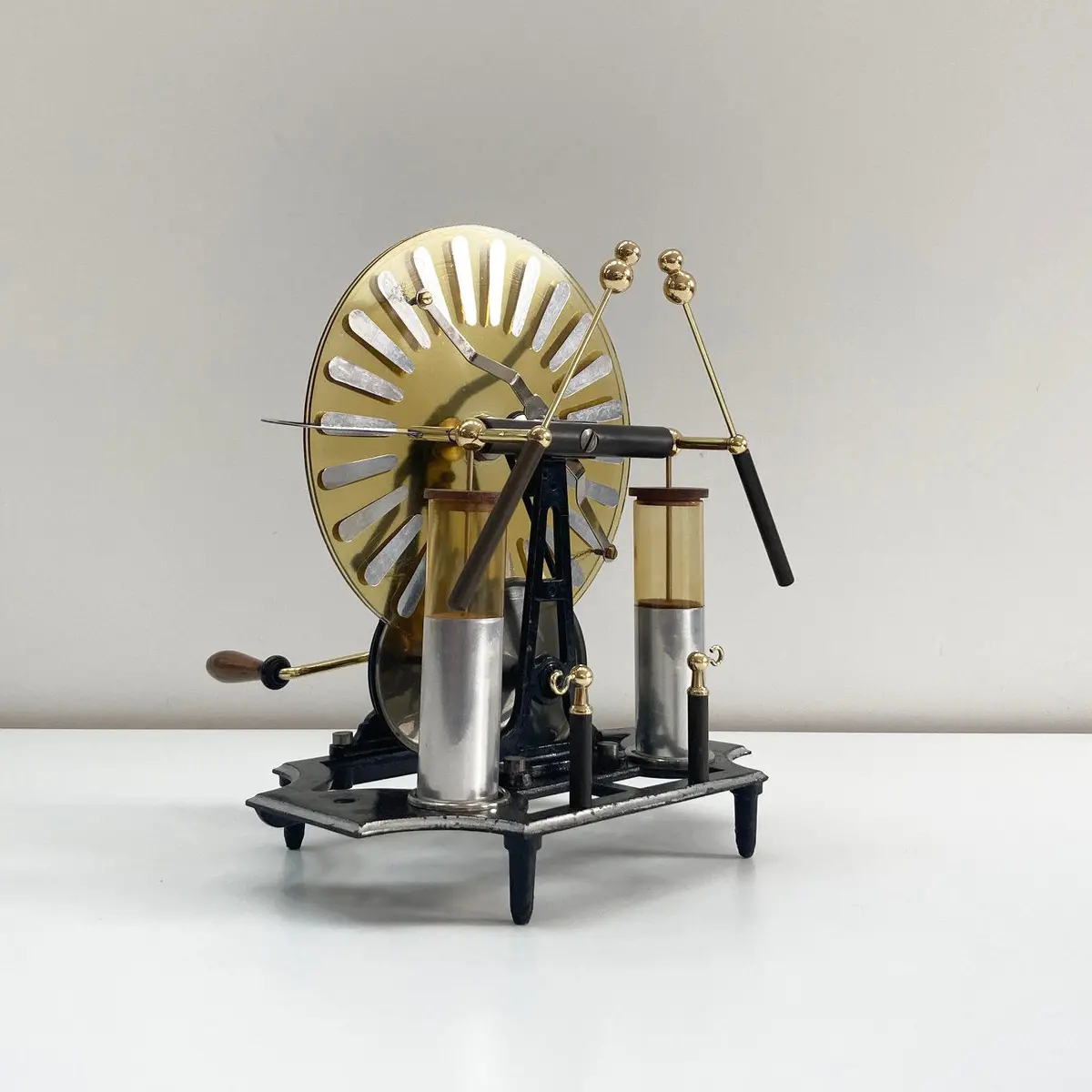 Edwardian Wimshurst Machine Or Electrostatic Generator 1