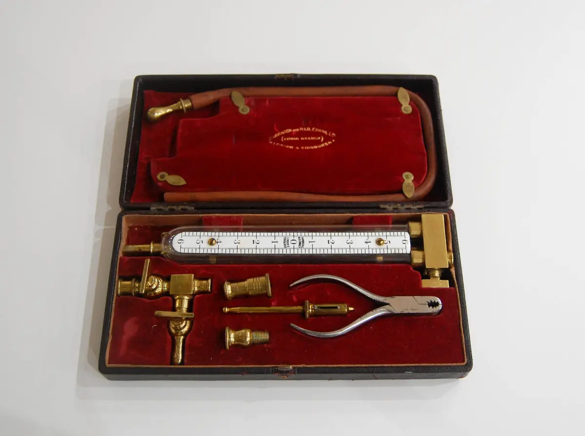 Edwardian Cased Inspector's Gas Meter Pressure Gauge By Parkinson And W&B Cowan Ltd 1