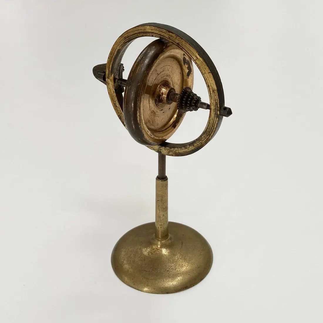 Mid Victorian Savarts Wheel Demonstration By Tisley & Spiller Of London 1