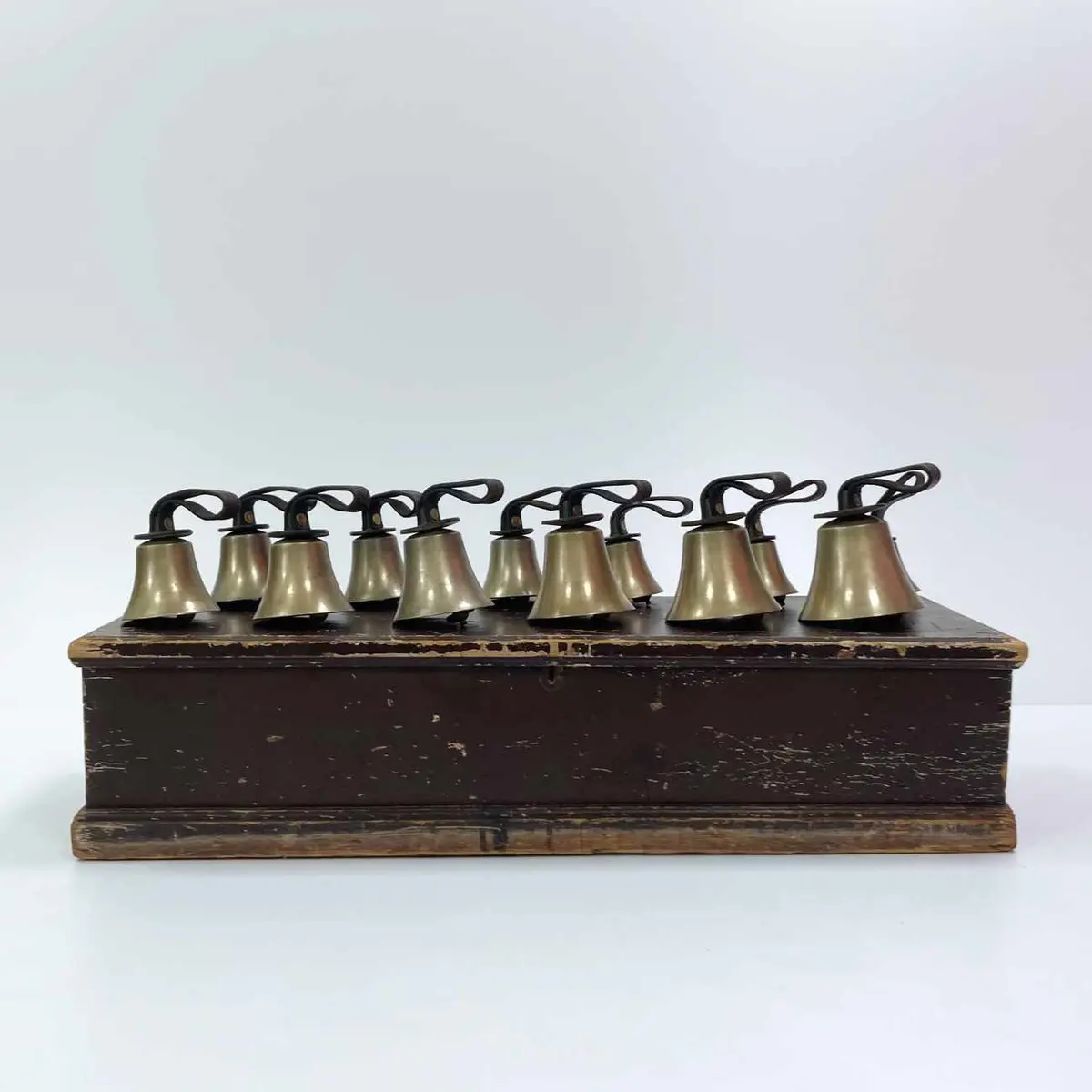 Late Victorian Cased Set Of Twelve Handbells By Warners Of London 1