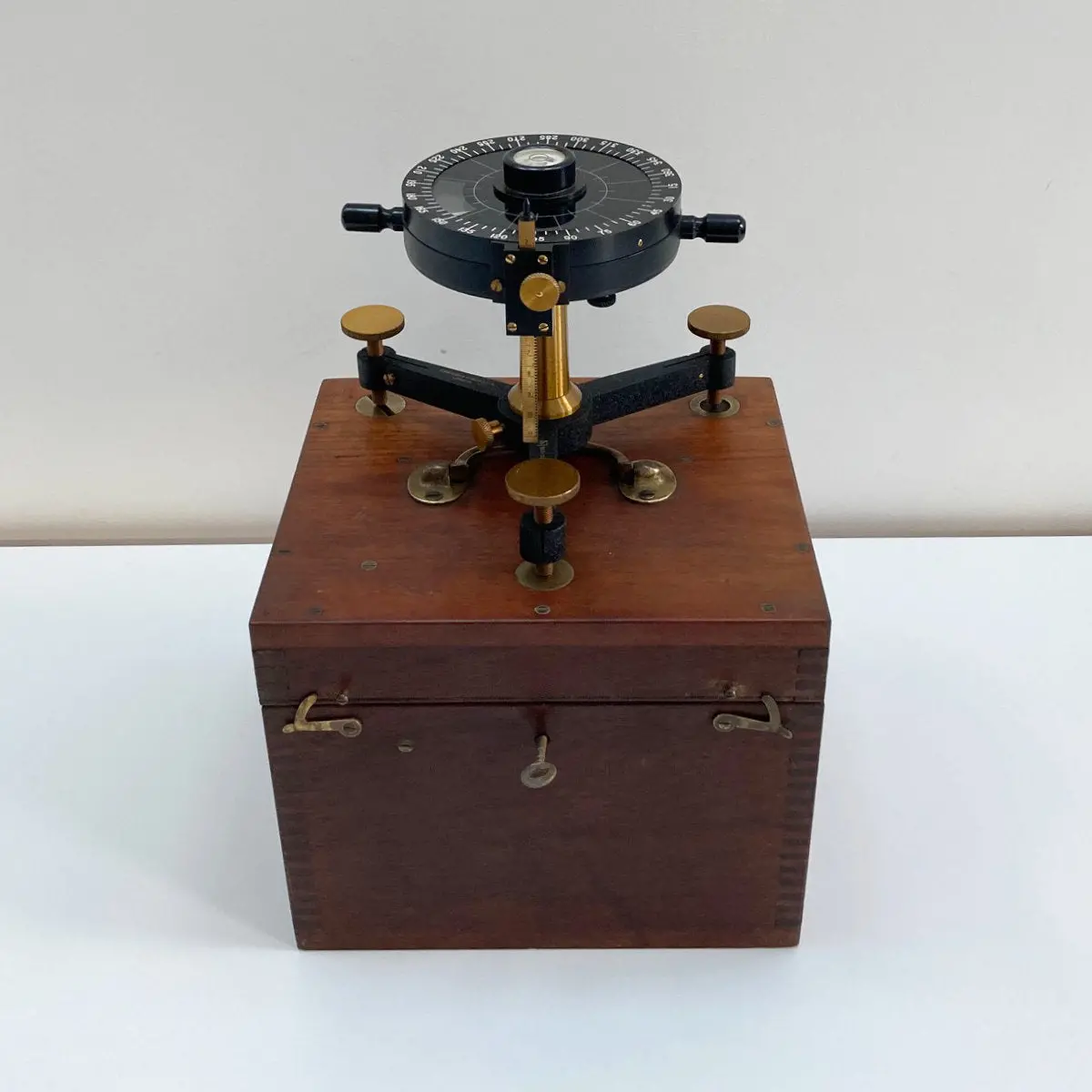 Early Twentieth Century Cased Met Office Nephoscope By Francis Barker & Sons 1
