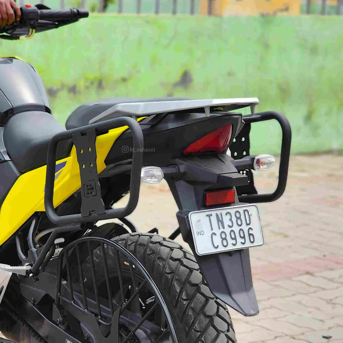 Saddle Stay V Strom Sx 250 Black With Jerry Can Mount Each Side – Sb 683 / Ht Exhaust 1