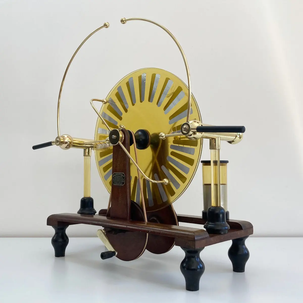 Very Large Late Victorian Wimshurst Machine By King Mendham & Co Bristol 1