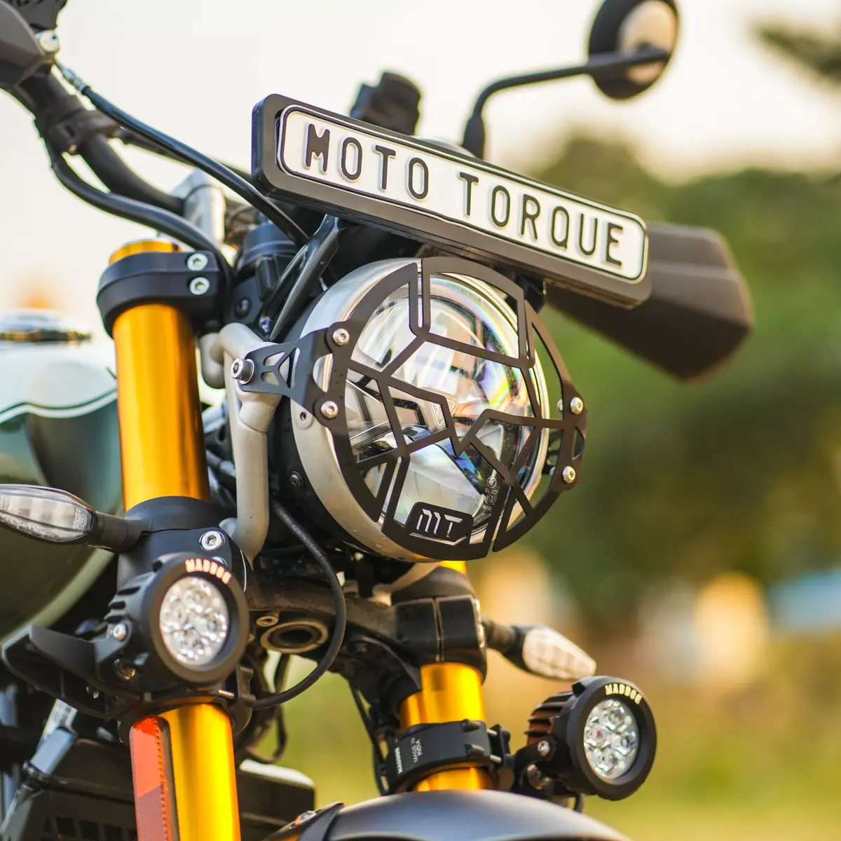 Triumph Scrambler 400X- Headlight Grill 1