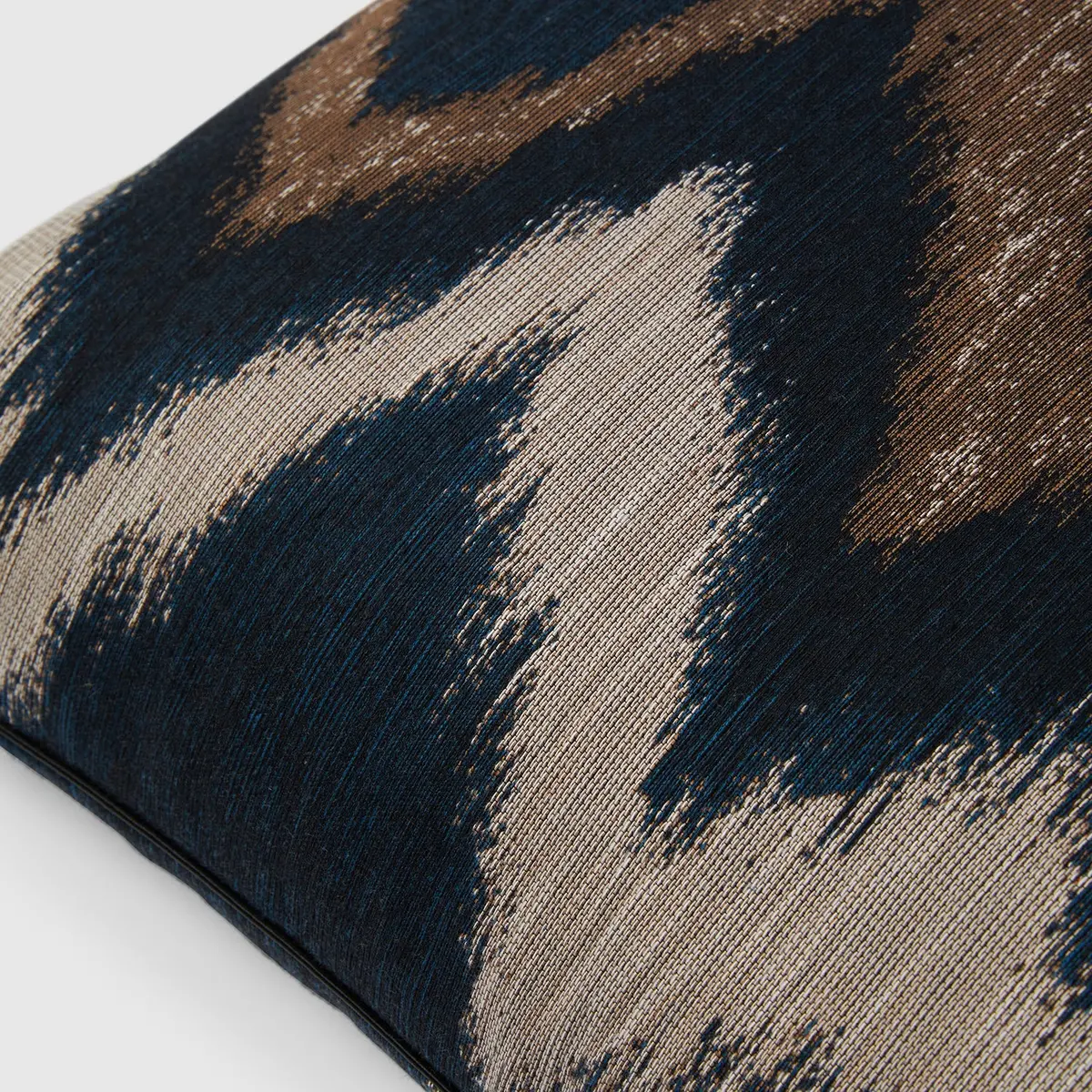 Missoni Home | Zigzag Ikat Cushion 60Cm | Colour 150 2