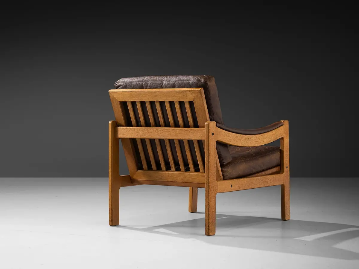 Danish Lounge Chair In Brown Leather And Oak 1