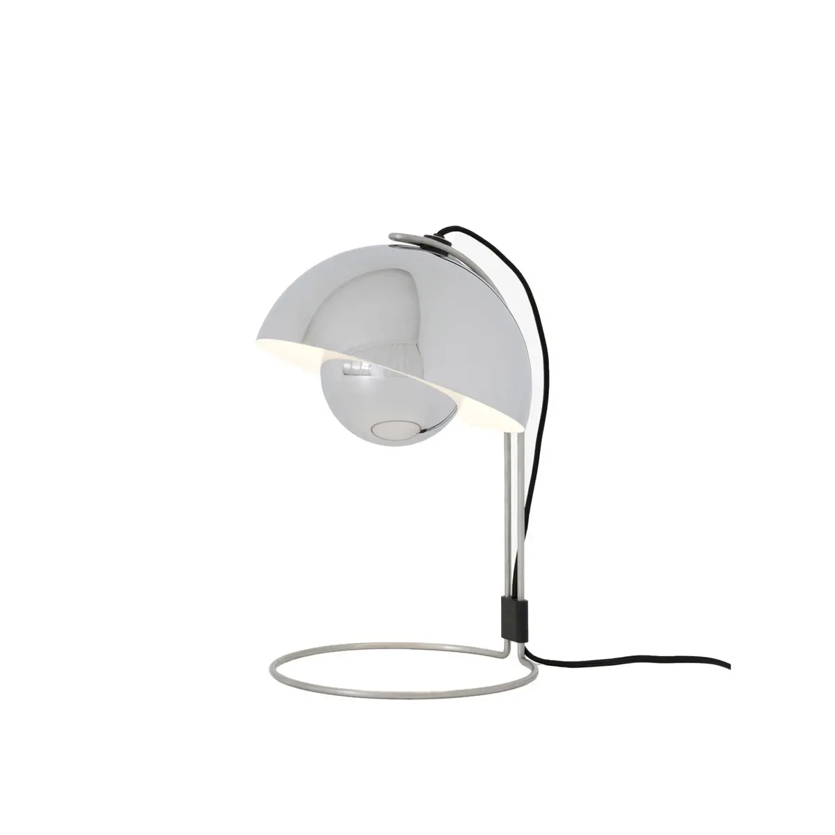 &Tradition | Flowerpot Vp4 Table Lamp | Chrome 1